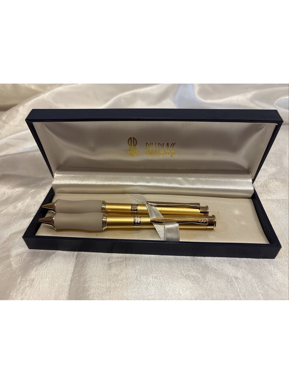 VTG Bill Blass Ballpoint Pen & Mechanic Pencil Champagne Grip Set/Case Great Con